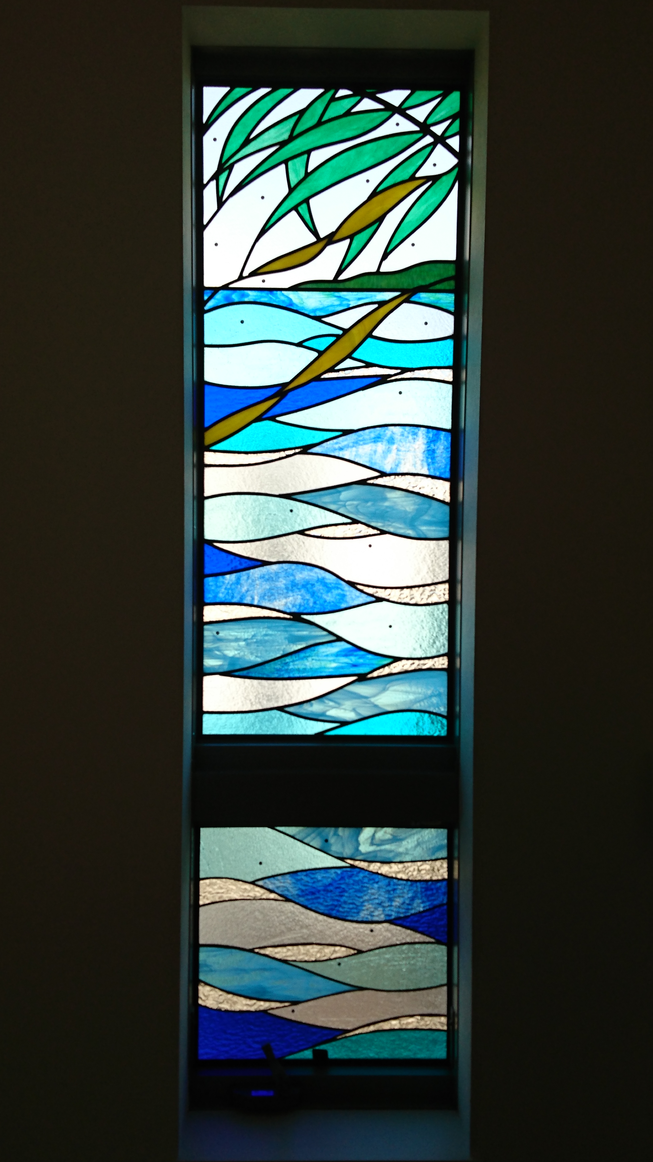 海のイメージのステンドグラス 住宅ステンドグラス エッチングガラス アートガラス 葉山のガラス工房デュー